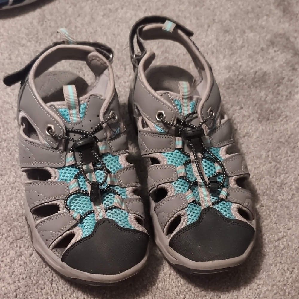 Itasca Gray and Blue Sandals For Hiking